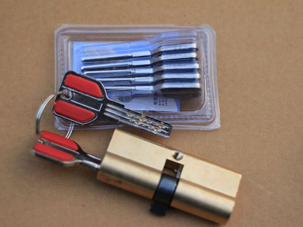 天涯24小时上门开锁公司